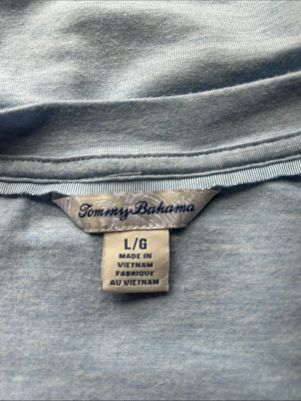 Tommy Bahama Women’s Large Light Blue Modal Blend Cuffed Sleeve Soft T-Shirt - Picture 4 of 5